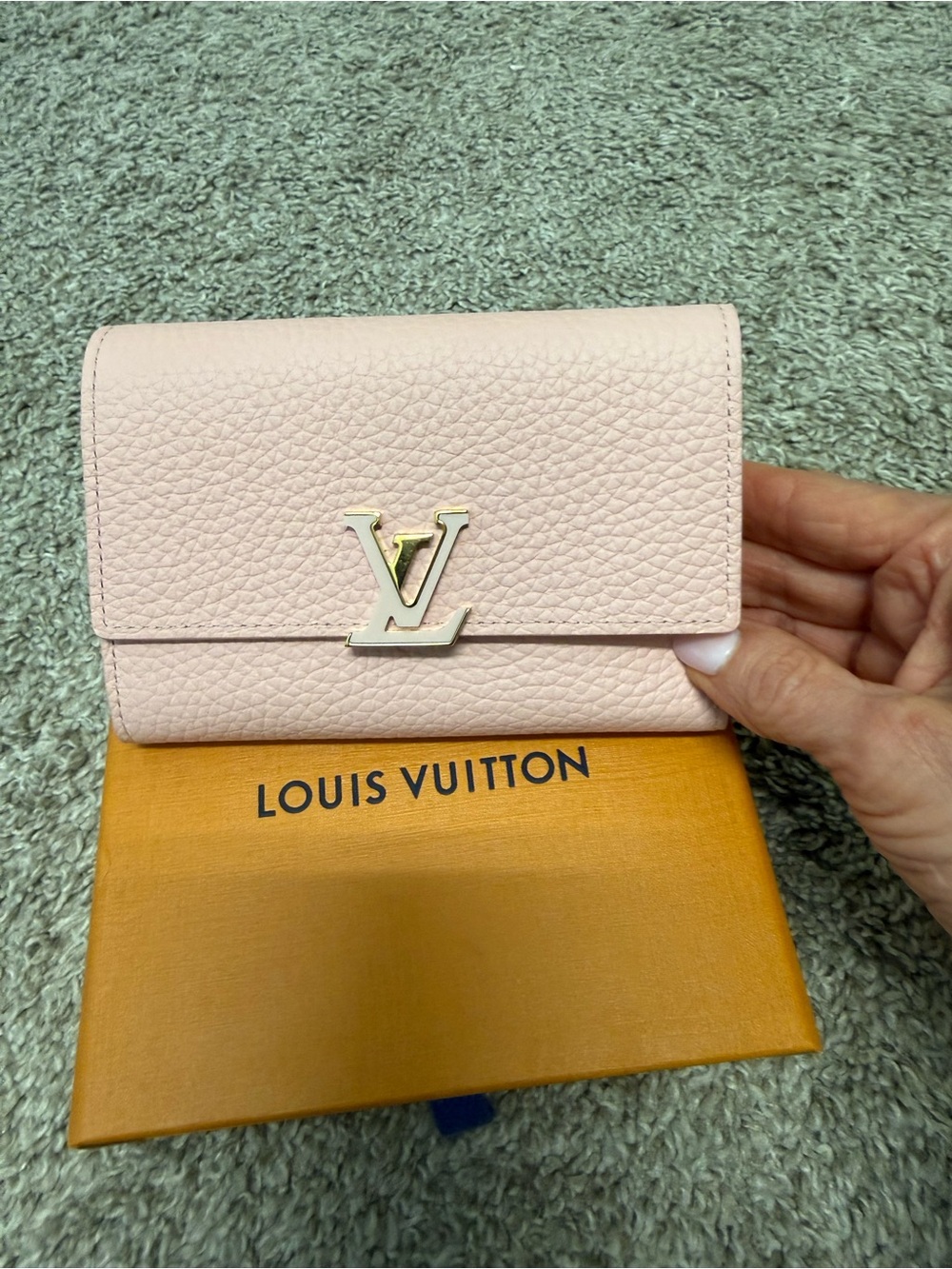 Louis Vuitton Wallet - Picture 2 of 10